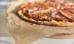 Ile gram ma kawałek pizzy? Zaskakujące różnice w wadze!