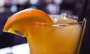 Pomarańczowy drink - 10 wyjątkowych przepisów, które zaskoczą gości