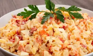 Jaki majonez do sałatki jarzynowej - najlepsze wybory i porady