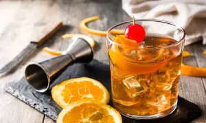 Najlepsze przepisy na dobry drink z whisky, które musisz spróbować