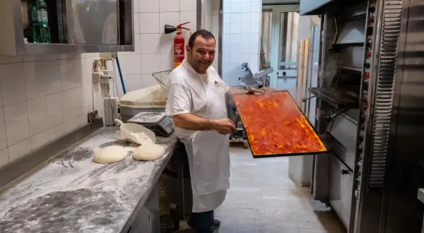 Ile kosztuje pizza w Rzymie? Ceny, które zaskoczą każdego turystę